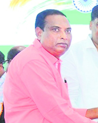ఉత్తమ సేవలకు పతకాలు, ప్రశంసాపత్రాలు 4