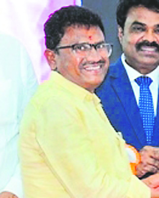 ఉత్తమ సేవలకు పతకాలు, ప్రశంసాపత్రాలు 9
