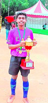 బోసిపోయిన కళాశాలలు 
3