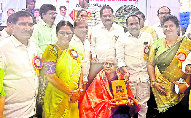 కవులు, కళాకారుల నిలయం జనగామ2