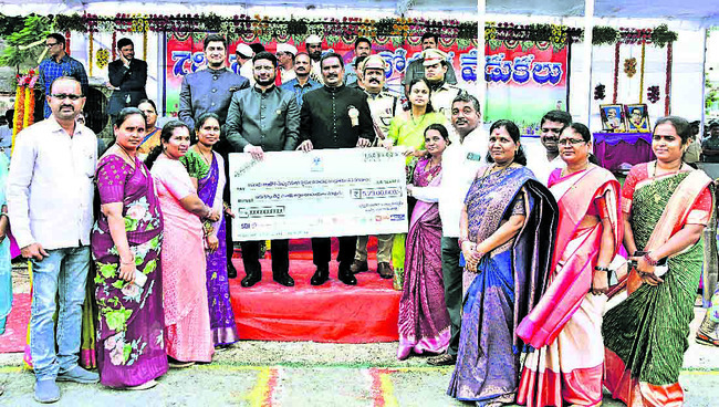 విద్య, వైద్యానికి పెద్దపీట2