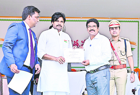 జిల్లా స్థాయి పురస్కార గ్రహీతలు4