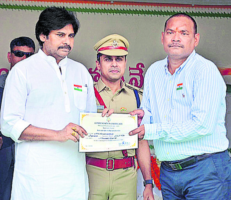 జిల్లా స్థాయి పురస్కార గ్రహీతలు3