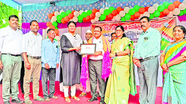గిరిజనులకు మంచిరోజులు2
