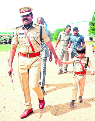 తిరంగా.. మదినిండా..4