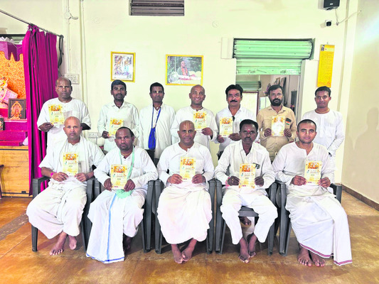 ఘనంగా తీజ్‌ వేడుకలు  
2