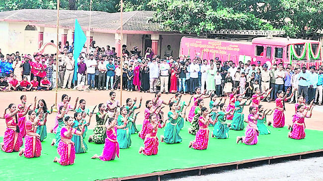 వీరుల త్యాగాలు చిరస్మరణీయం1
