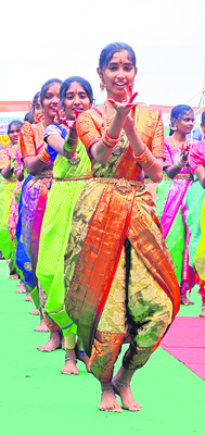 ప్రజా సంక్షేమమే ధ్యేయం6