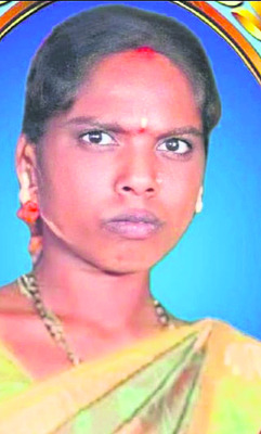 విద్యుత్‌షాక్‌తో మహిళ మృతి1