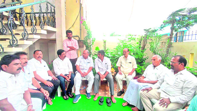 ఎమ్మెల్సీ మేరిగకు పరామర్శ 1