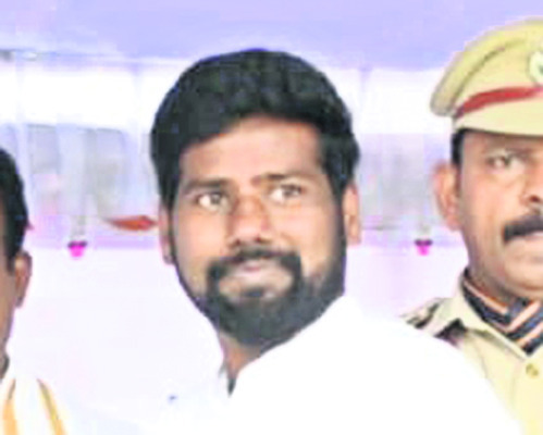 ఉత్తమ సేవలకు పురస్కారం 11