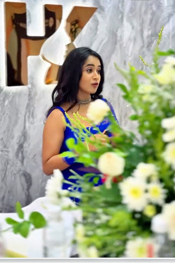 Deepthi Sunaina Opened A New Business In Chennai Photos3