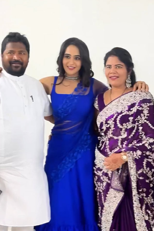 Deepthi Sunaina Opened A New Business In Chennai Photos5