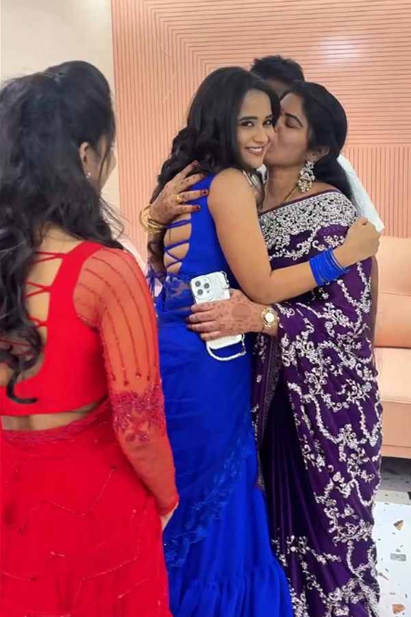 Deepthi Sunaina Opened A New Business In Chennai Photos8