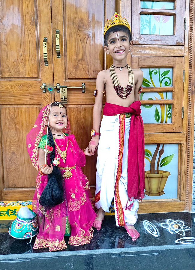 Janmashtami 2025: Beautiful Pics of Kids in Radha and Krishna Getup11