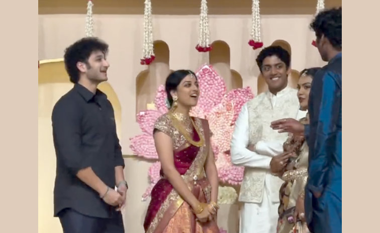 Ramesh Babu Family At Wedding in Hyderabad Photos5