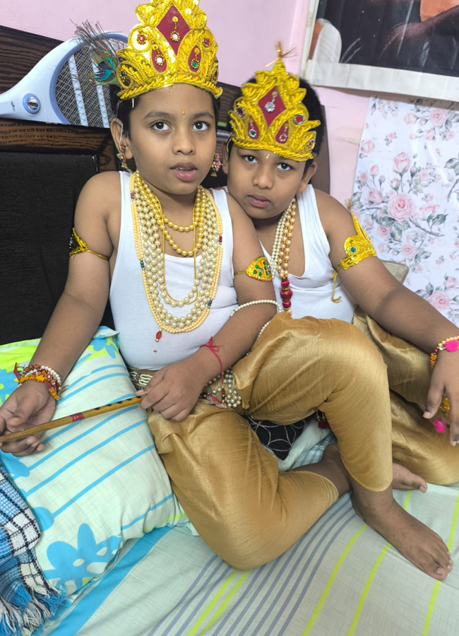 Janmashtami 2025: Beautiful Pics of Kids in Radha and Krishna Getup14