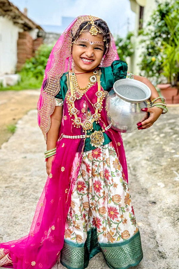 Janmashtami 2025: Beautiful Pics of Kids in Radha and Krishna Getup26