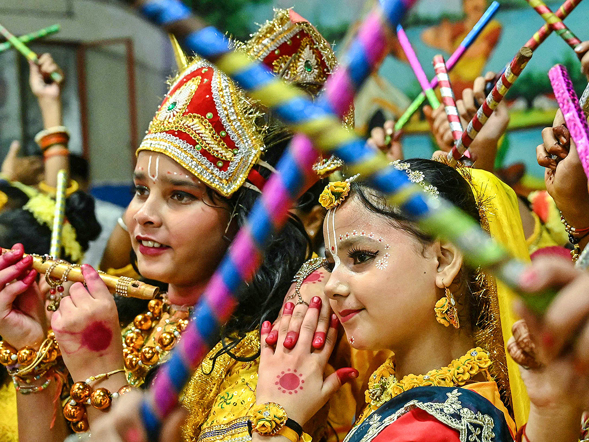 sri krishna janmashtami 2025 images9