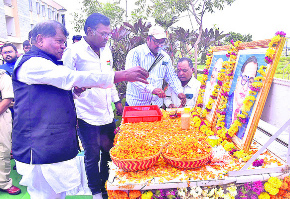 అన్నిరంగాల్లో అభివృద్ధి 1