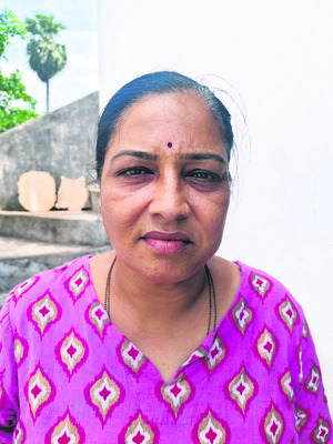 అంతా అయోమయం
7