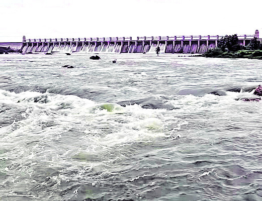 తుంగభద్ర వరద యథాతథం 1