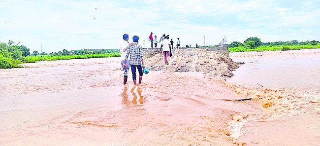 కాలనీలు జలమయం3