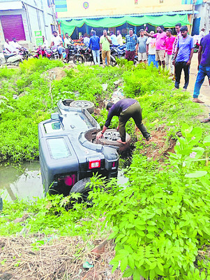 లాంచీస్టేషన్ ఆదాయం రూ.1,78,4503