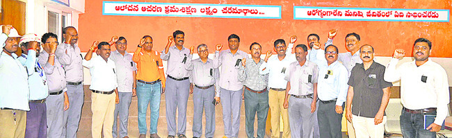 ఆలయ అభివృద్ధికి  నిధులు కేటాయిస్తా2