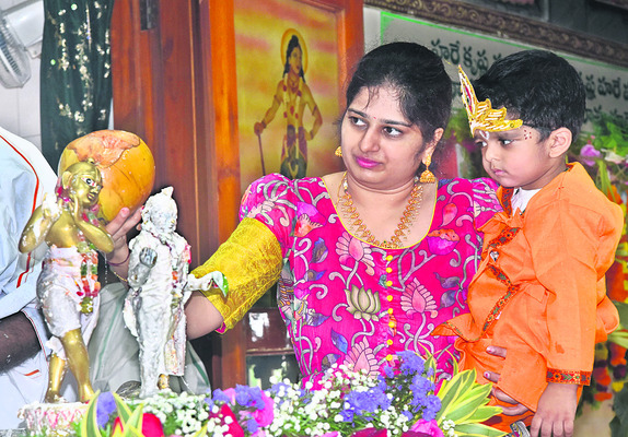 ఇస్కాన్‌లో వేడుకగా కృష్ణాష్టమి1