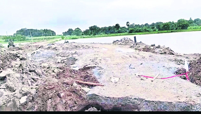 పోటెత్తి.. రోడ్లపైకి చేరి1