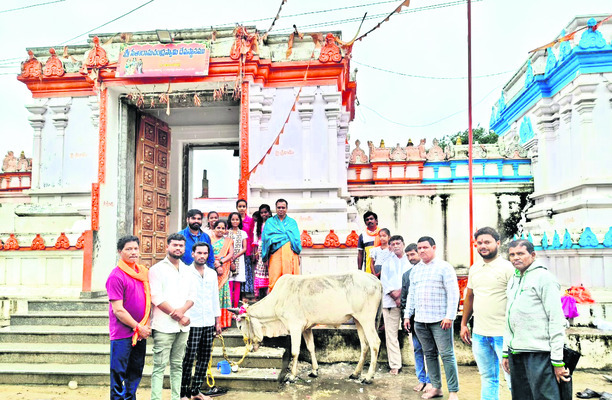 కృష్ణం వందే జగద్గురుమ్ 4