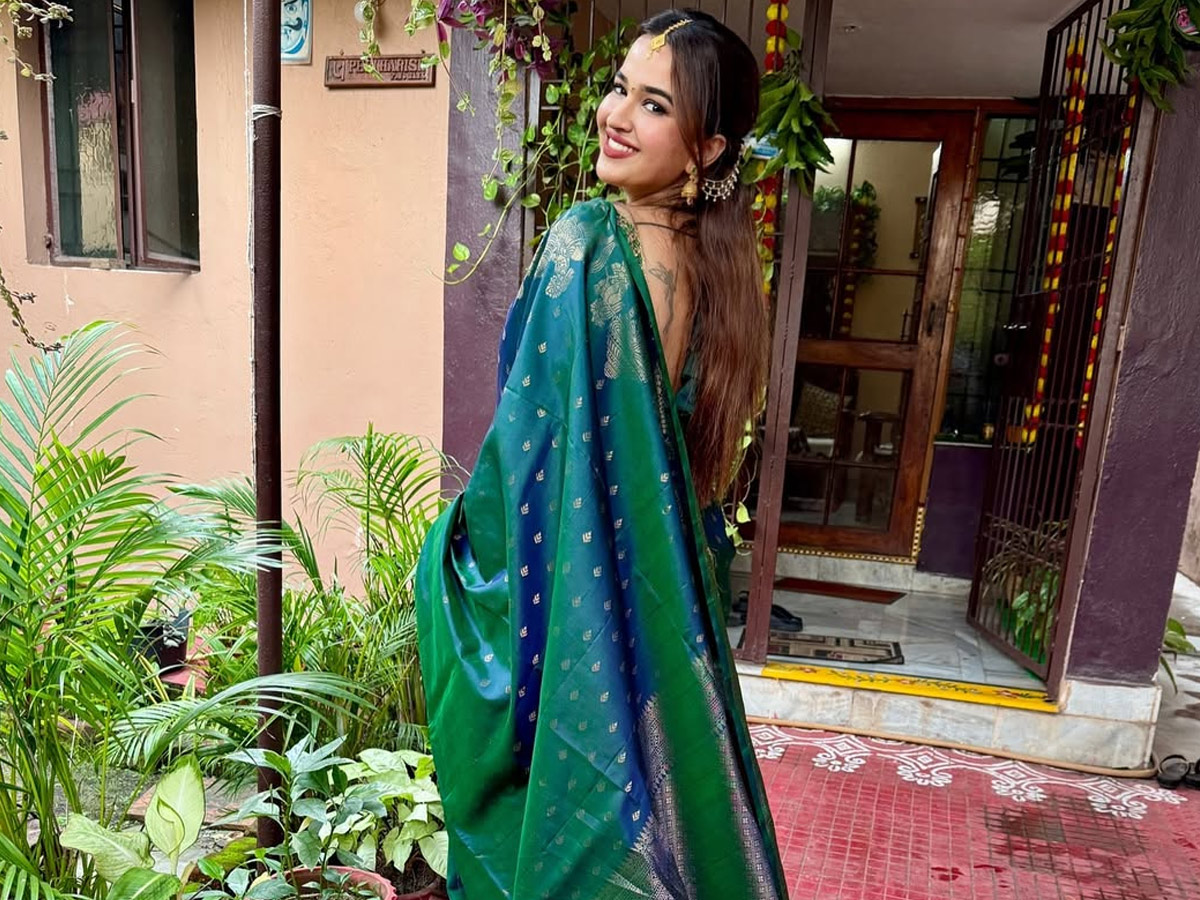 Actress Pujita Ponnada performed Varalakshmi vratham Pooja Photos7