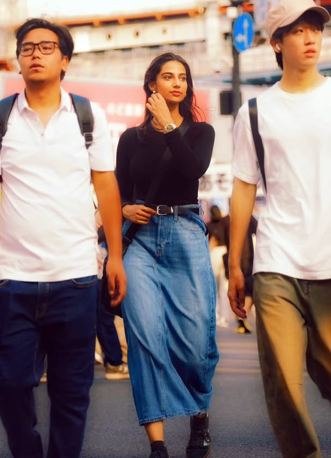 Meenakshi Chaudhary Japan tour (Photos)3