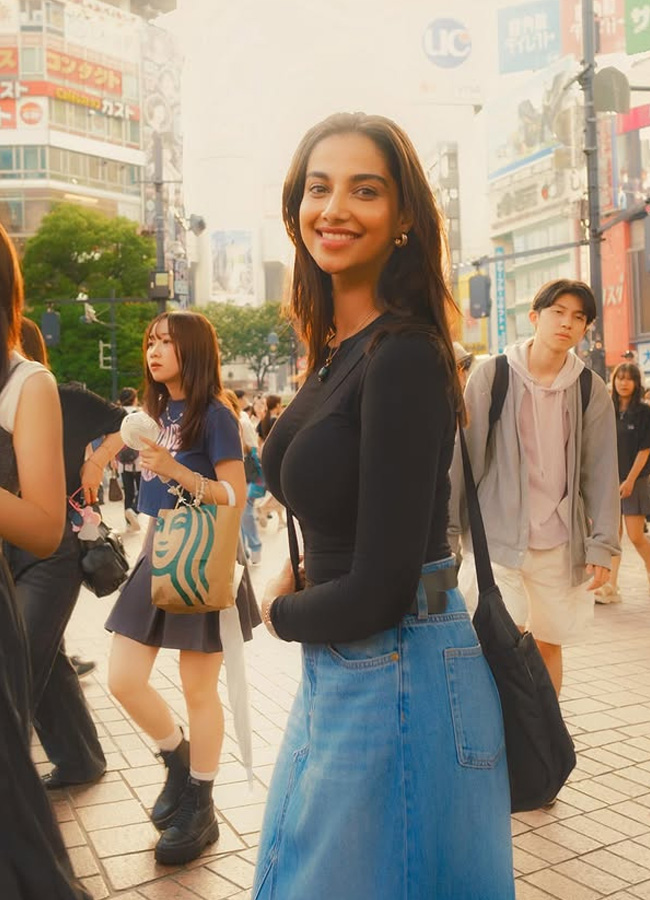 Meenakshi Chaudhary Japan tour (Photos)4