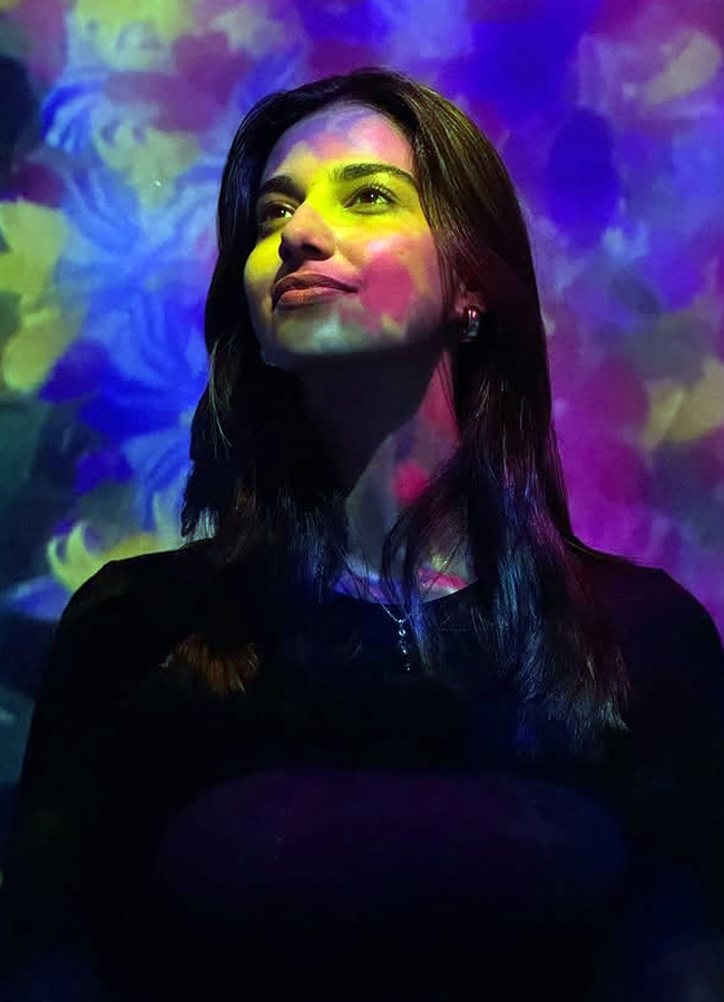 Meenakshi Chaudhary Japan tour (Photos)9