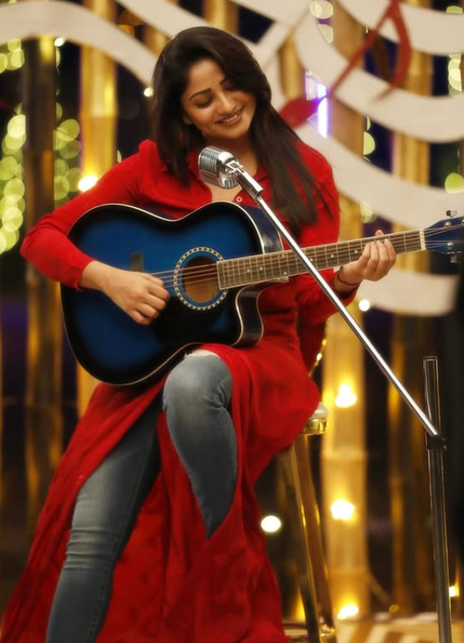 Coolie Fame Rachita Ram Full Details6