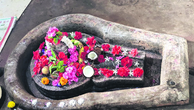 నూత్‌పల్లిలో స్వయంభూ శివలింగం 2