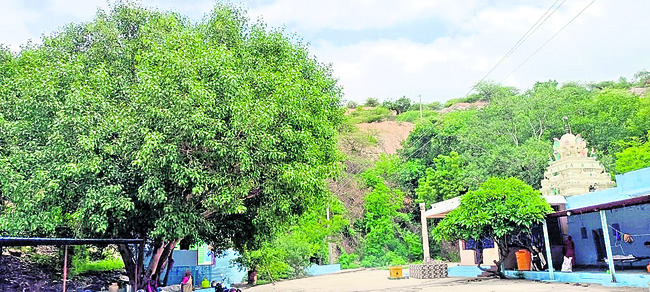 కృష్ణుడి కోసం రైల్వే స్టేషన్‌!2