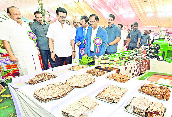 తమిళుల మనో భావాలకు వ్యతిరేకంగా గవర్నర్ మాట్లాడటం విచార3