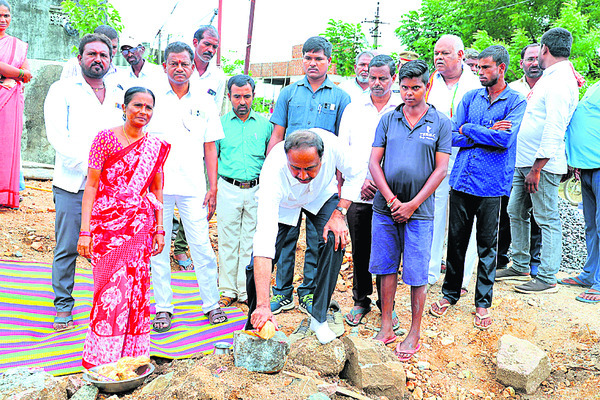 పేదల సొంతింటి కల   నిజం చేస్తున్నాం1