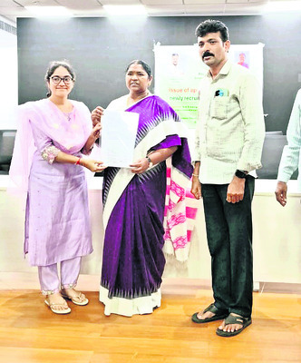 పాల్వంచవాసికి రెండు ఉద్యోగాలు2