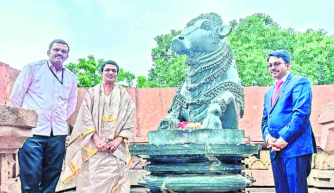 రామప్ప శిల్పకళ మరుపురానిది..1
