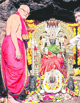 పంచారామ క్షేత్రంలో రేపు వేద పరిషత్‌ 2