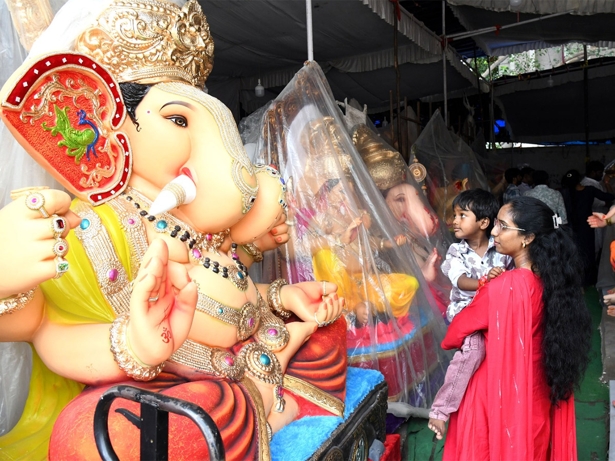 Devotional : Ganesh Chaturthi 27 Aug 2025 Photos 24