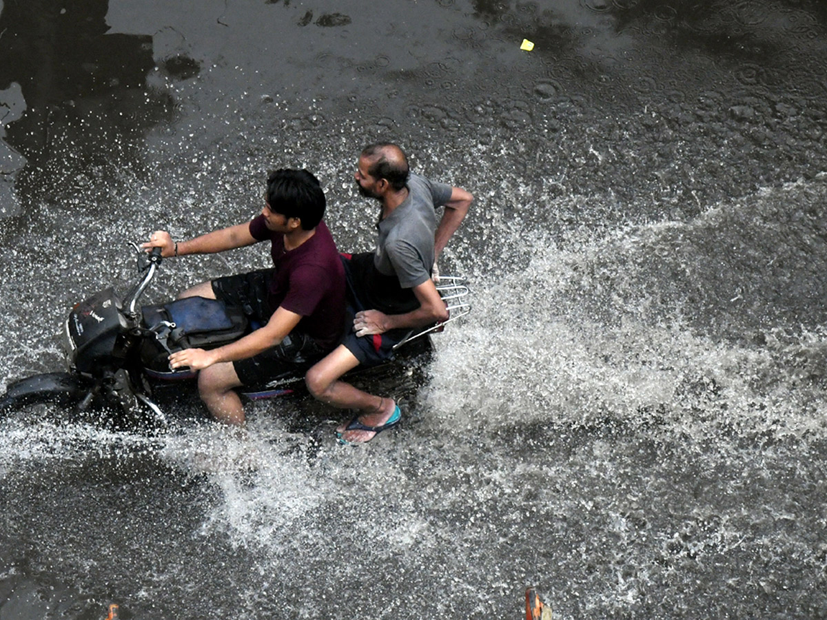 Heavy Rain in Visakhapatnam Today10