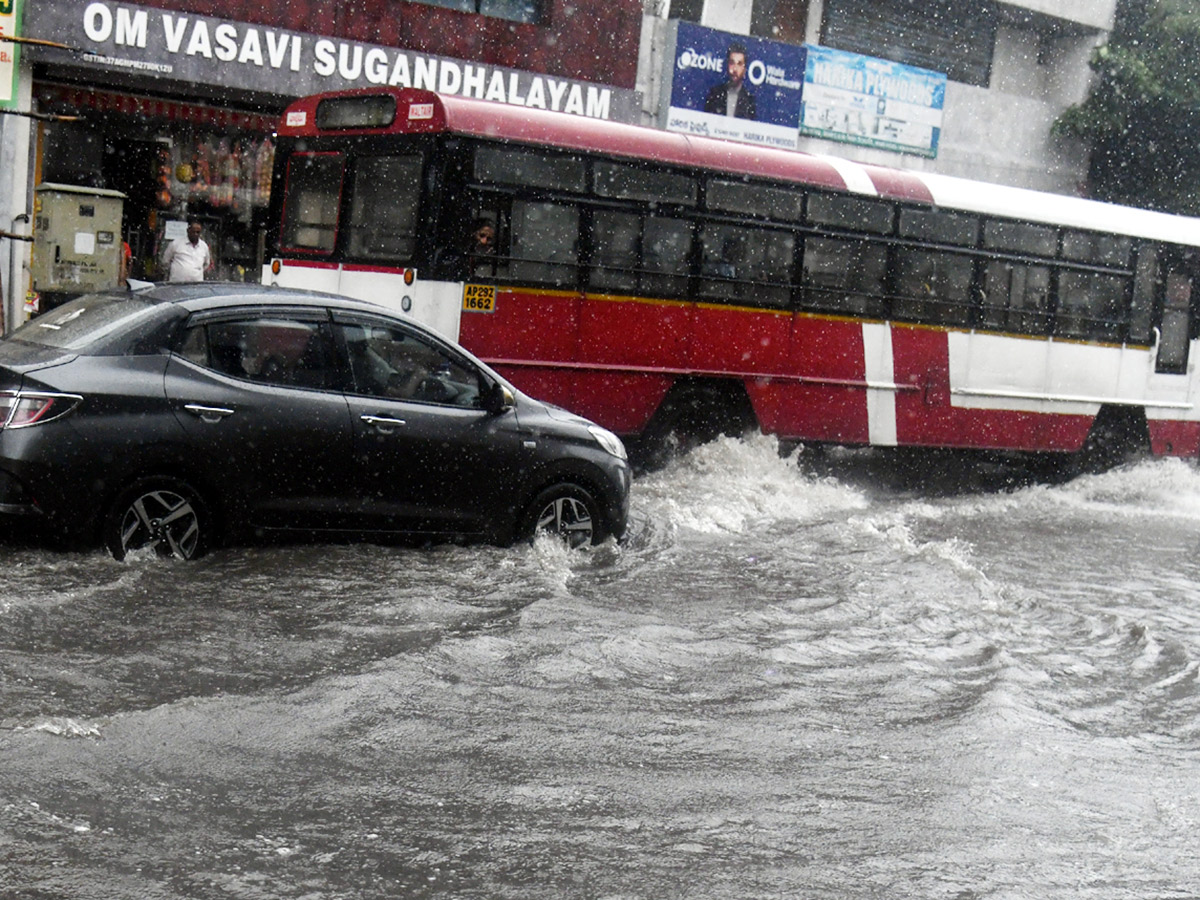 Heavy Rain in Visakhapatnam Today20