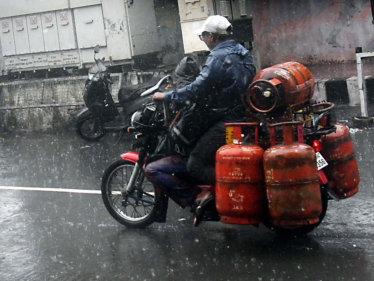Heavy Rain in Visakhapatnam Today23