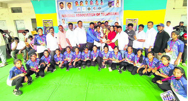 జాతీయస్థాయి పోటీల్లో ప్రతిభ1