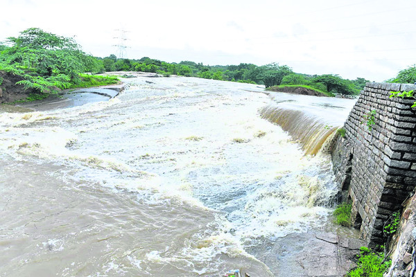 వానజోరు.. వరద హోరు 2